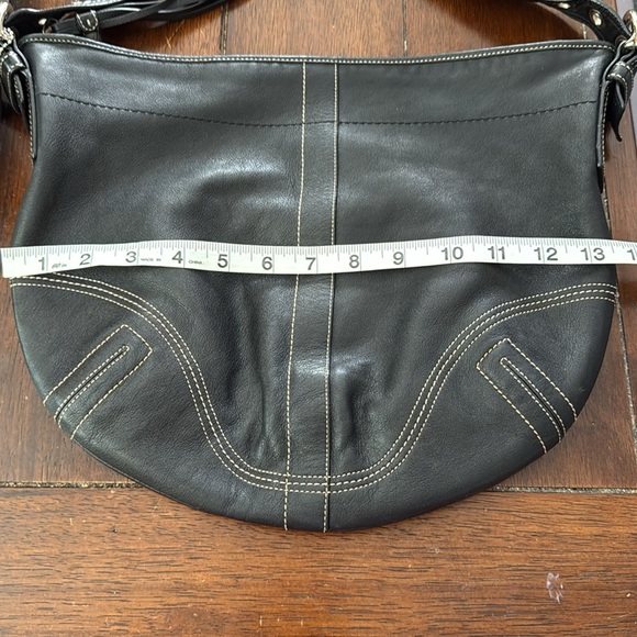 COACH Vintage SOHO Hobo Black Shoulder Bag Authentic - Picture 9 of 10